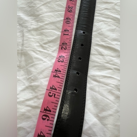 Michael Kors | Men's Italian Leather Belt Black | Size 42 | Silver Buckle - Picture 7 of 9